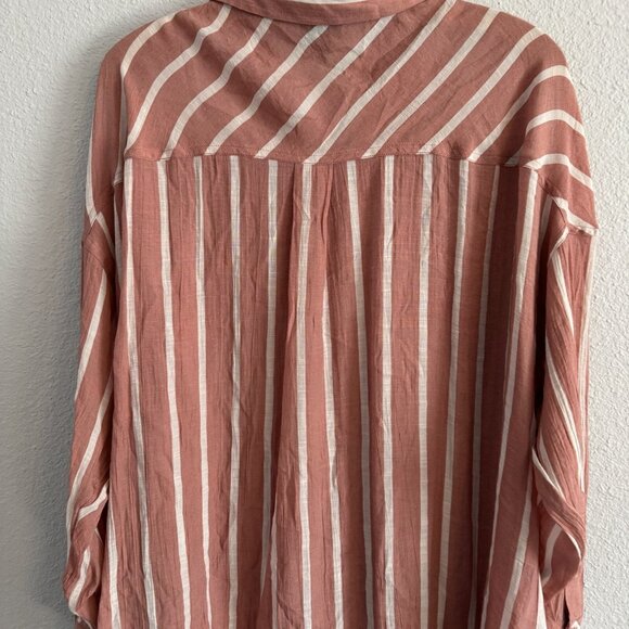 Torrid Tunic Size 1X Coral White Striped Button Up Women Blouse - Picture 12 of 12